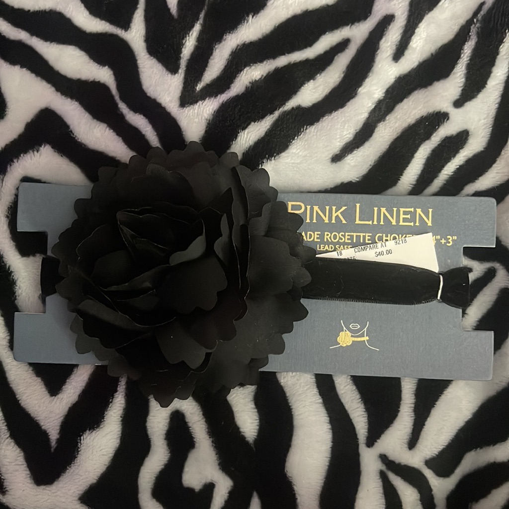 Black Rosette Choker 14’’Long +3’’ Wide